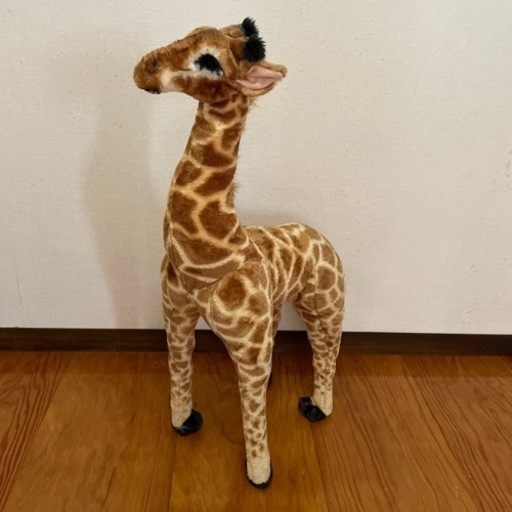 座れる　きりん ぬいぐるみ アニマルスツール　置き物 オブジェ 動物園