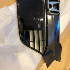 新車外し　ホンダ　ヴェゼル  純正フロントグリル