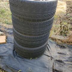 ノーマルタイヤホイールつき