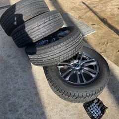 中古スタッドレスタイヤ4本セット225/65R17