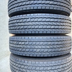 エブリィなどチョイ上げ用 スタッドレスタイヤ ホイール4本セット 145/80R13