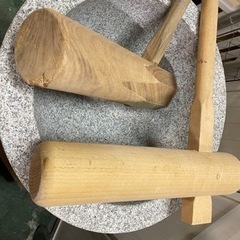 臼と杵　キレイです★石臼と杵2本