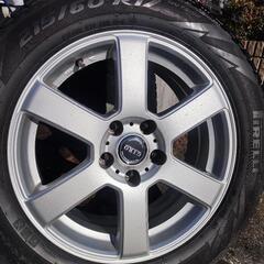 スタッドレスタイヤ　[215/60R17]