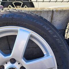 スタッドレスタイヤ　[215/60R17]