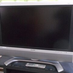 アクオス　32型液晶テレビ　LC-32AD5　シャープ