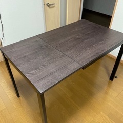 IKEA製 伸縮式の机