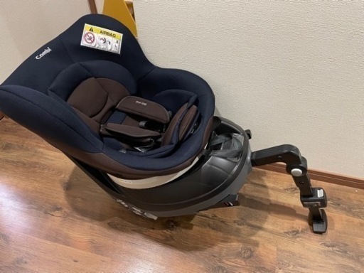 (お話し中)コンビチャイルドシートISOFIX クルムーヴスマートシリーズ　360度回転