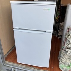 ヤマダ電機　90L 小型冷蔵庫　2018年　YRZ-C09B1