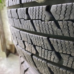 スタッドレス　アルミ付き　タイヤ　