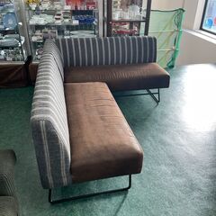 カウチソファー 2P リビングソファー ストライプ柄  札幌 東区