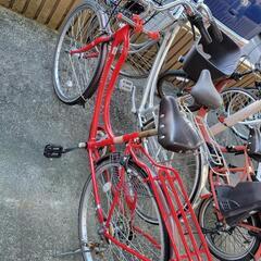 赤い自転車、ママチャリ