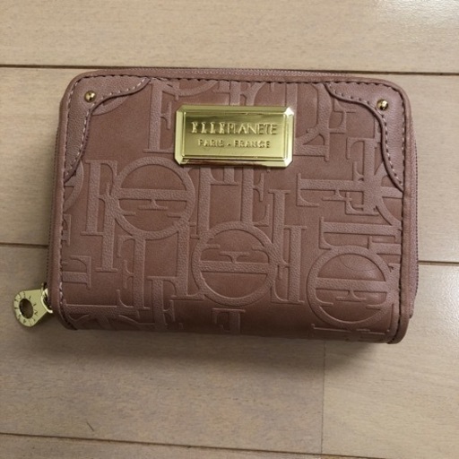 財布　ELLE