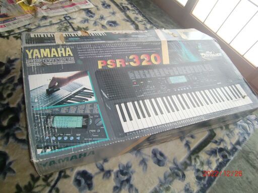 電子ピアノ　ヤマハボーダートーンPSR-320   　　値段交渉に応じます。