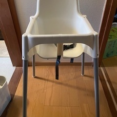 IKEAの子ども椅子