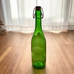 保存瓶　緑　ウォーターボトル　未使用