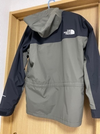 新品同様。THENORTHFACE  アウター