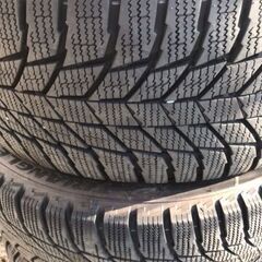 出張取付OK ほぼ新品　バリ溝スタッドレスアルミセット　215/45-17インチ