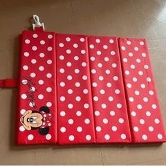 美品　ディズニー ミニー ポータブルクッション