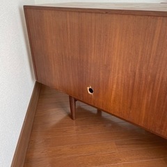 イギリス製  ヴィンテージ サイドボード ★コンセント穴有り