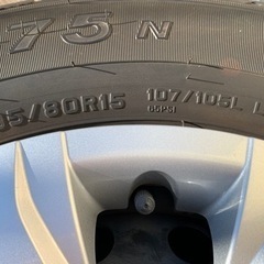 ハイエース 純正タイヤホイール4本セット