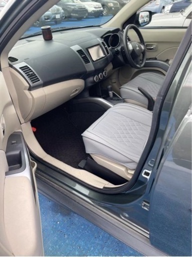 中古車 三菱 オランダ