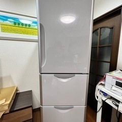 3ドア冷蔵庫HITACHI R-S300DMV(HM)