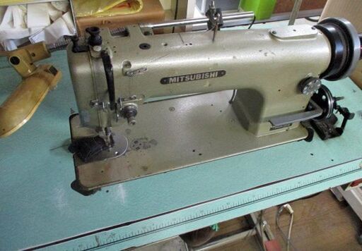 商談中]中古工業用ミシン ドイツ製 パフ社