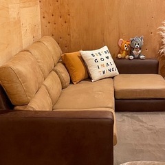 三人掛けカウチソファー