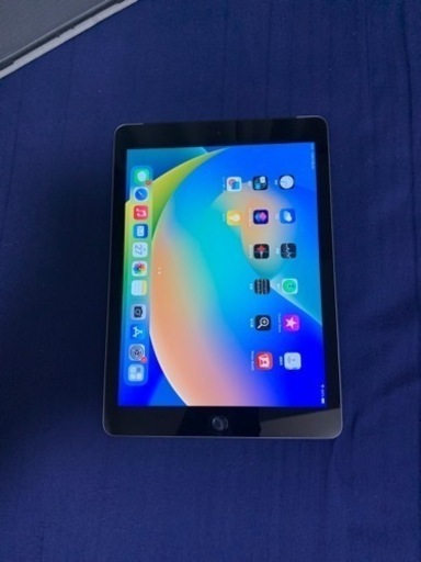 Apple iPad 第6世代 WiFi + Cellular 32G ドコモ