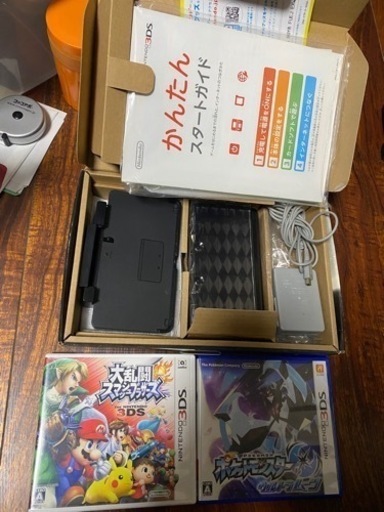 3DS本体　大乱闘　ポケットモンスター　ウルトラムーン　ポケモン