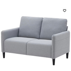 IKEAの2人がけソファ