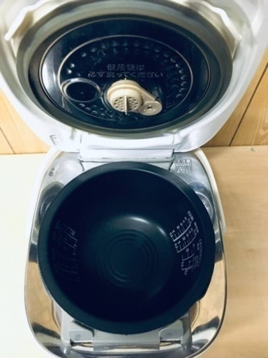 ③1297番 東芝✨ジャー炊飯器✨RC-10VQF‼️（説明書 東芝 RC