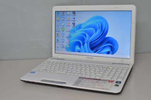 最新Windows11+office 大容量HDD750GB 東芝Dynabook T351/35EW 第二世代i3/メモリ4GB/15.6インチ/無線内蔵/HDMI/DVDRW/便利なソフト多数