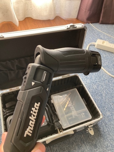 マキタ7.2ボルトペンインパクト バッテリー2個、箱付き❗️