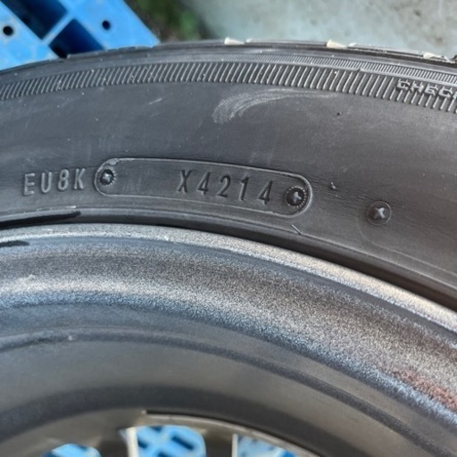 205/55R16 プリウス等に！　スタッドレスタイヤ！