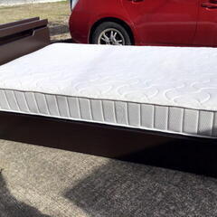 FURNITURE DOMEファニチャードーム　フレーム付きダブルベッド　1400×2085×780　ライト付き　住まい