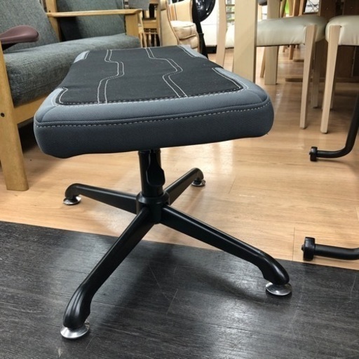 bquhuttのゲーミングオットマンのご紹介です！！