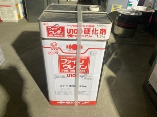 ファインウレタン　塗料　ホワイト　白