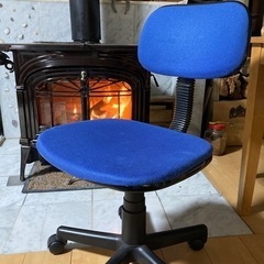 決まりました　ブルーの椅子