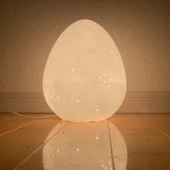 卵型の間接照明　小型　陶器で高級感アリ