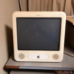 Apple eMac　付属品なし　ジャンク