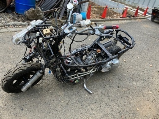 残り時間わずか　解体予定ヤマハ　マジェスティC 部品取り