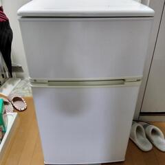 冷蔵庫(中古、2014年製)