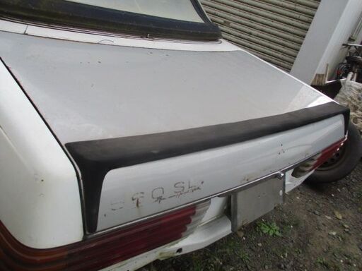 ベンツ107-純正トランクスポイラー程度良好のスポイラーです ベンツ―107専門ガレージが販売―純正トランクスポイラー