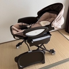 美品 アップリカ ユラリズム オート プレミアム ハイローベッド＆チェア