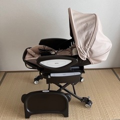 美品 アップリカ ユラリズム オート プレミアム ハイローベッド＆チェア