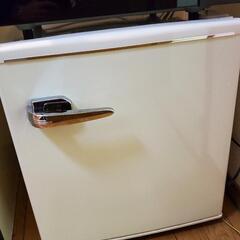 (決定)キューブ型冷蔵庫アイボリー
