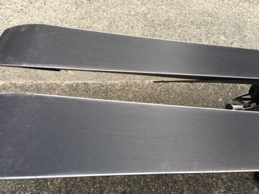 ①スキー板 スティック