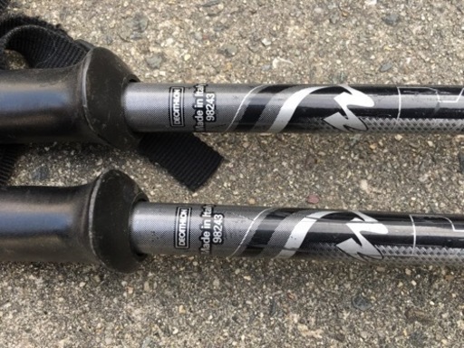 ①スキー板 スティック