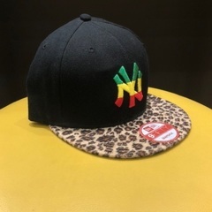 【 NEW ERA 】🇯🇲ラスタカラー. 豹柄 🐆 スナップバッ...